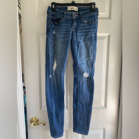 Hollister Denim - Hollister ripped jeans size 1 R